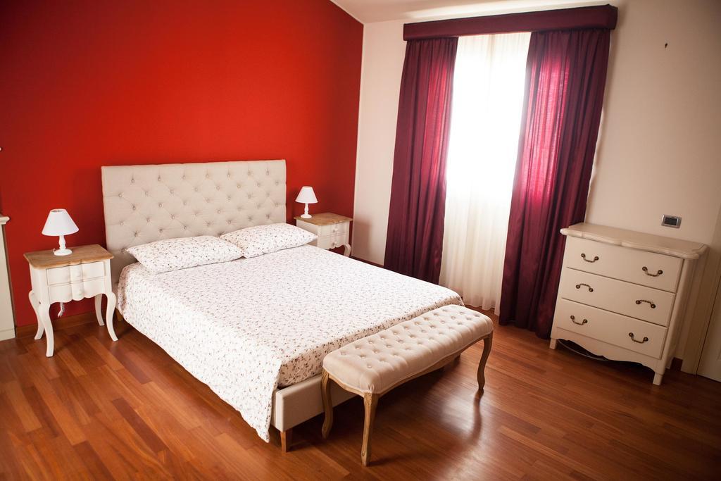 Il Cigno Di Catania Hotel Luaran gambar